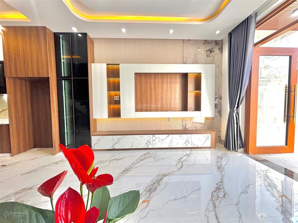 Bán nhà tân cổ điển mới xây vip sát trần nam trung đường 7m5 gần tttm aeon mall hoà xuân