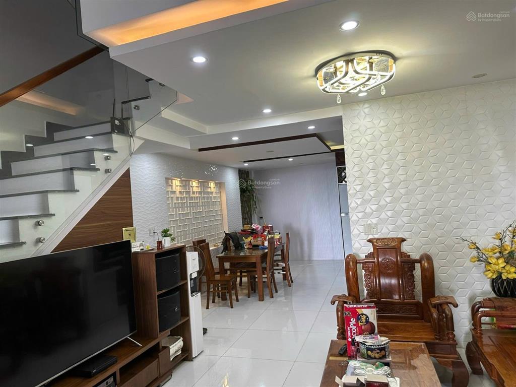 Bán nhà 3 tầng đường 293 hoà xuân, đà nẵng
