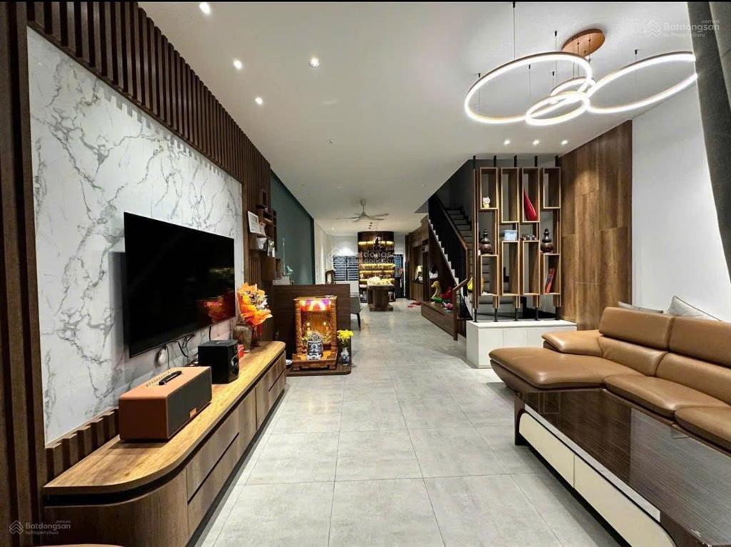 Bán đep 3 tầng khu vip hoà xuân  hàng h.iếm còn sót lại  đông nam  view công viên