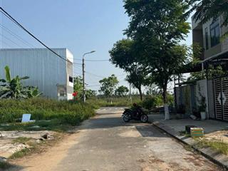 Cần bán lô đất bờ đằm 5 khu bến xe đức long