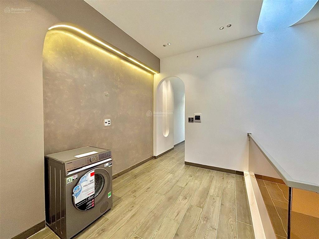 Cần tiền bán siêu phẩm luxury 3 tầng đường nguyễn thuý sát biển vài bước chân