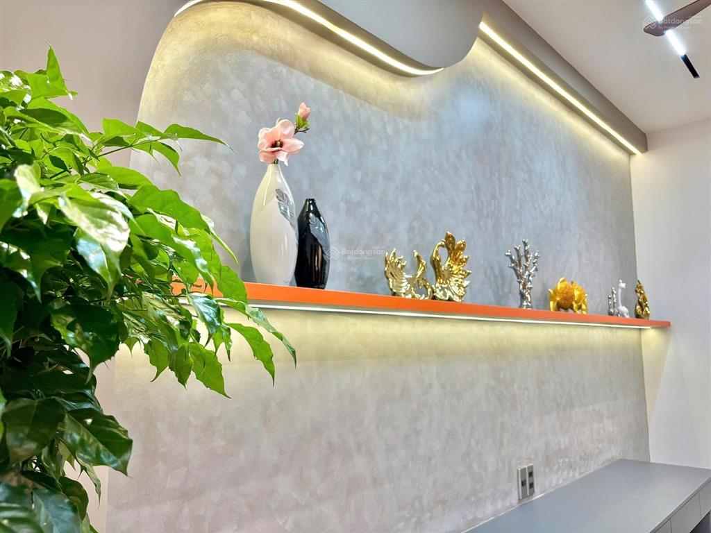 Cần tiền bán siêu phẩm luxury 3 tầng đường nguyễn thuý sát biển vài bước chân