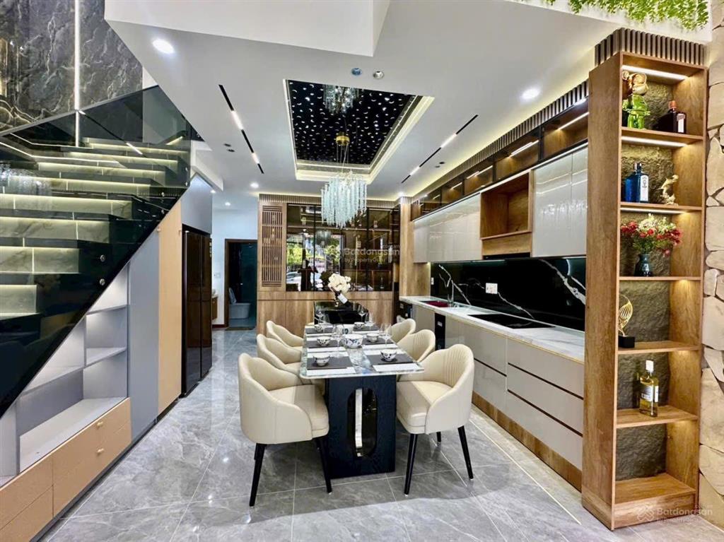 Bán nhà 3 tầng mặt tiền thanh lương 19, hòa xuân, đà nẵng đối diện công viên