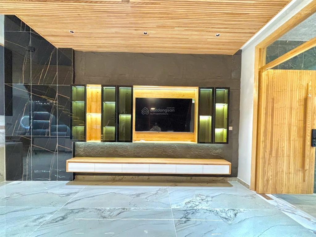 Cần bán nhà 3 tầng hiện đại luxury sát lê quảng chí, đối lưng võ chí công, hòa xuân