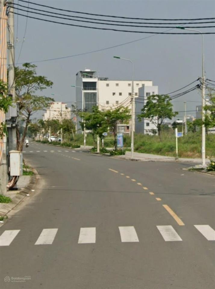 Bán lô góc 2 mặt tiền đẹp, vị trí kim cương ngay ngã tư lê sỹ và nguyễn quang chung