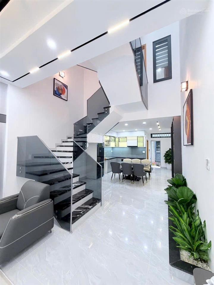 Bán nhà 3 tầng mặt tiền đường 7m5 nguyễn thúy  sát kinh dương vương & hồ tùng mậu