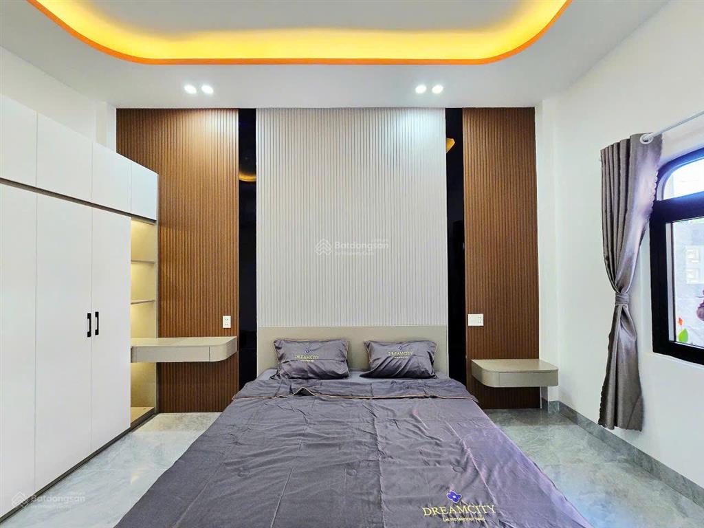 Bán nhà 2 tầng kiệt tôn đản kiệt 4m, có sân đậu ô tô thoải mái