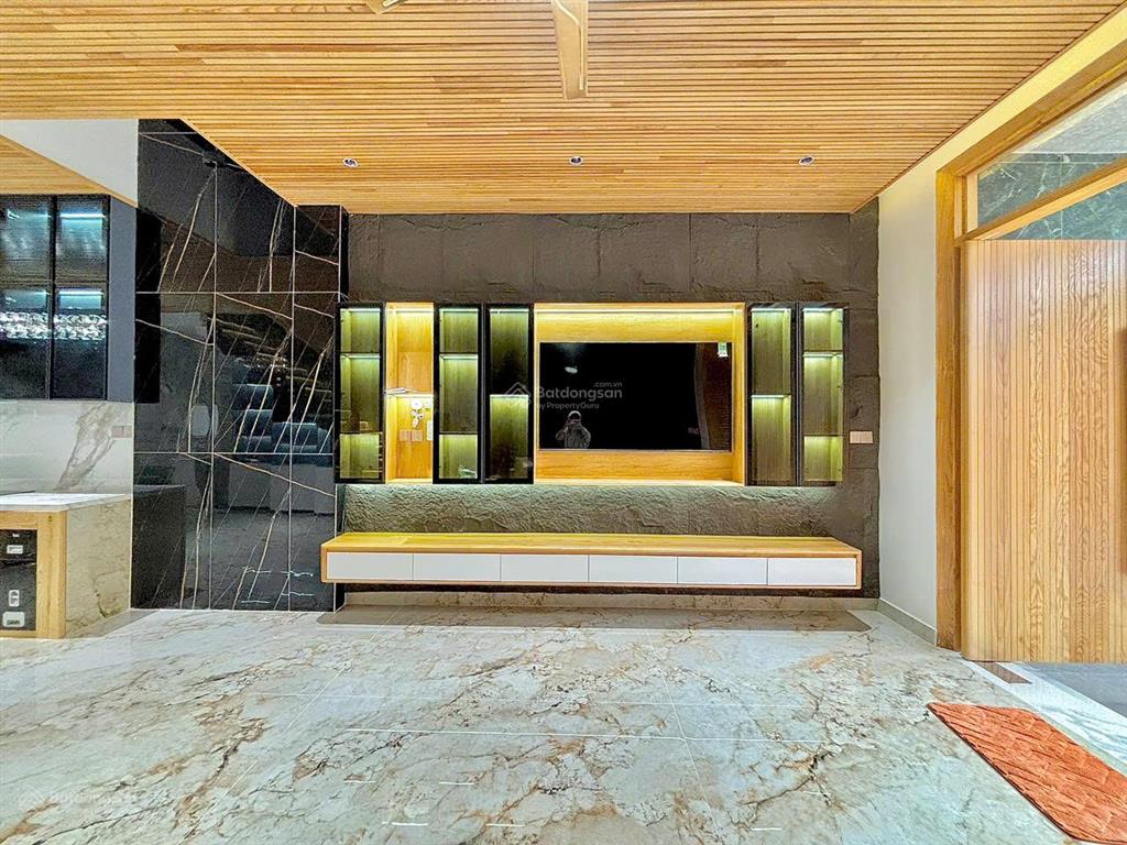 Bán nhà mới hiện đại, góc công viên hòa xuân, sau lưng dãy biệt thự tôn thất dương kỵ, hòa xuân