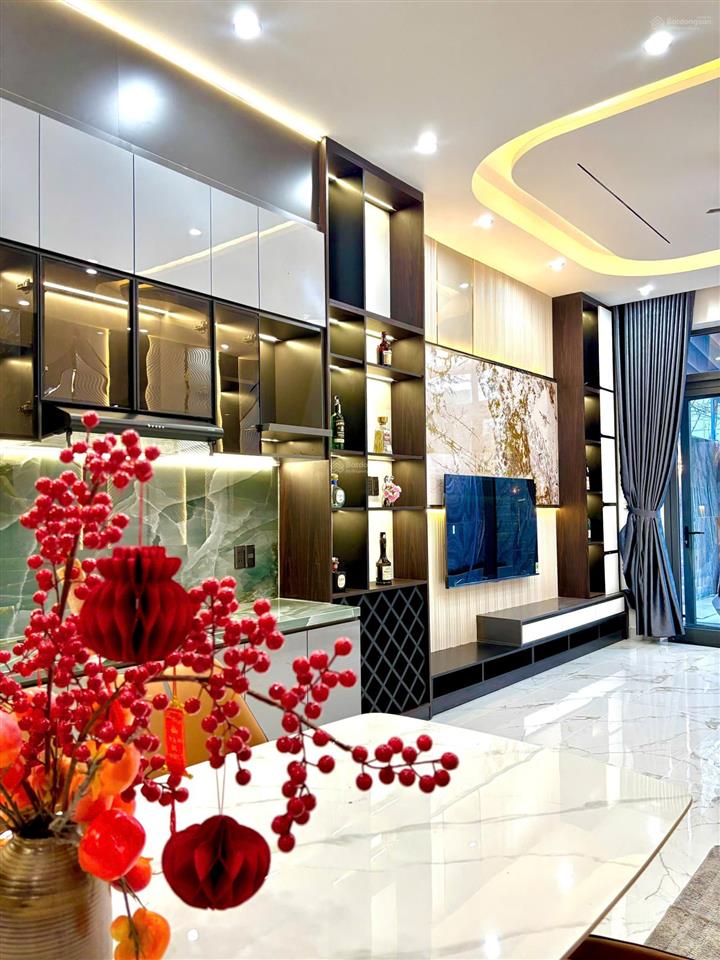 Cần bán nhà mới xây hiện đại đường vũ miên  đối lưng phạm hùng và quốc lộ 1a chỉ vào ở