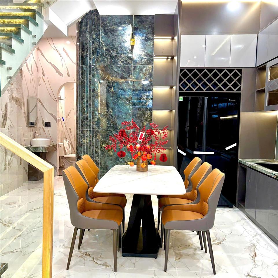 Cần bán nhà mới xây hiện đại đường vũ miên  đối lưng phạm hùng và quốc lộ 1a chỉ vào ở