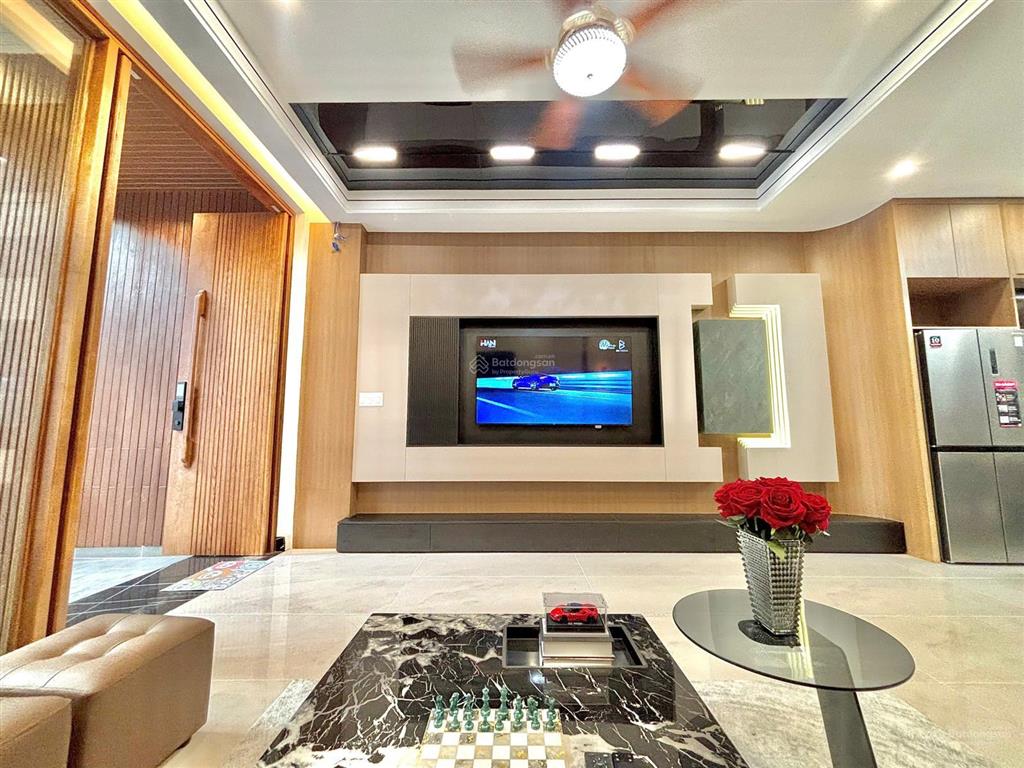 Bán nhà 3 tầng mặt tiền cẩm chánh 5 hòa xuân, tp đà nẵng