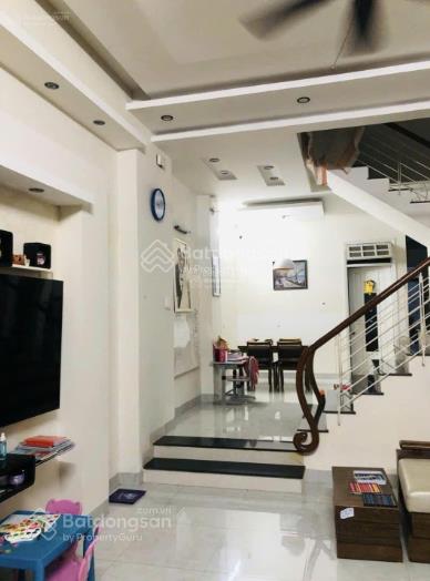 Bán nhà 2 tầng đúc kiên cố vị trí đẹp trần đình long, đối diện khu biệt thự thăng long