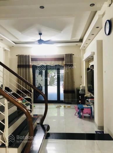 Bán nhà 2 tầng đúc kiên cố vị trí đẹp trần đình long, đối diện khu biệt thự thăng long