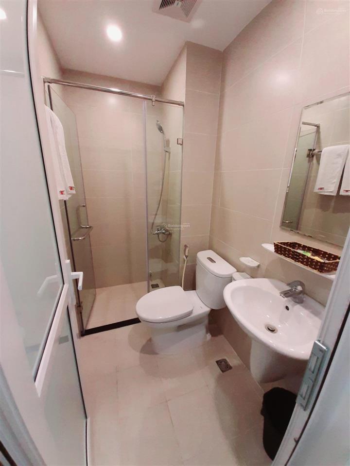 Không có nhu cầu sử dụng, cần cho thuê gấp căn hộ 2pn 2wc full đồ gần bến xe mỹ đình