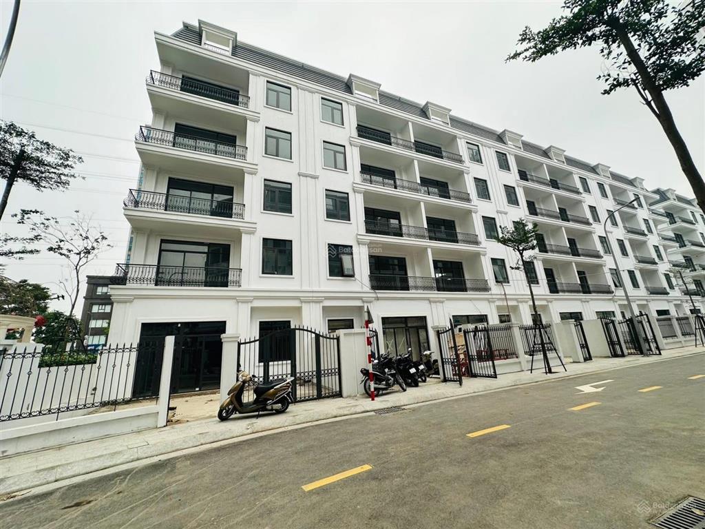 Quỹ ngoại giao shophouse tại the charm an hưng, 400 triệu / m2, mặt tiền khủng từ 69m, sẵn sổ đỏ
