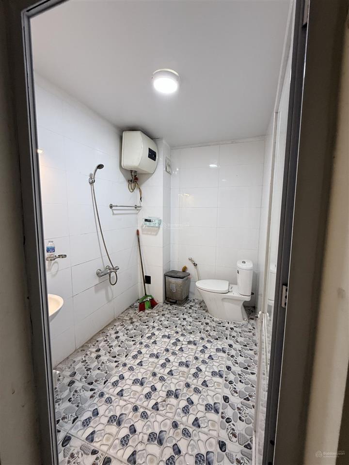 Cho thuê phòng trọ 20m2 tại 16 ngõ 1/2 huỳnh tấn phát, 2,4 triệu vnd