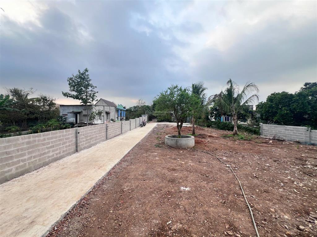 Bán khu nghỉ dưỡng tại bảo vinh, dt 436m2 có 120mv thổ cư, hàng hiếm chỉ với 2tỷ350