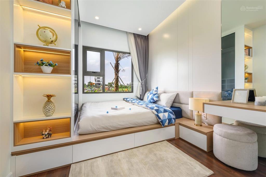 Ngộp bank cần bán nhanh căn hộ 2 phòng ngủ tại the botanica khu sân bay, dt 58m2  giá bán 4,4 tỷ