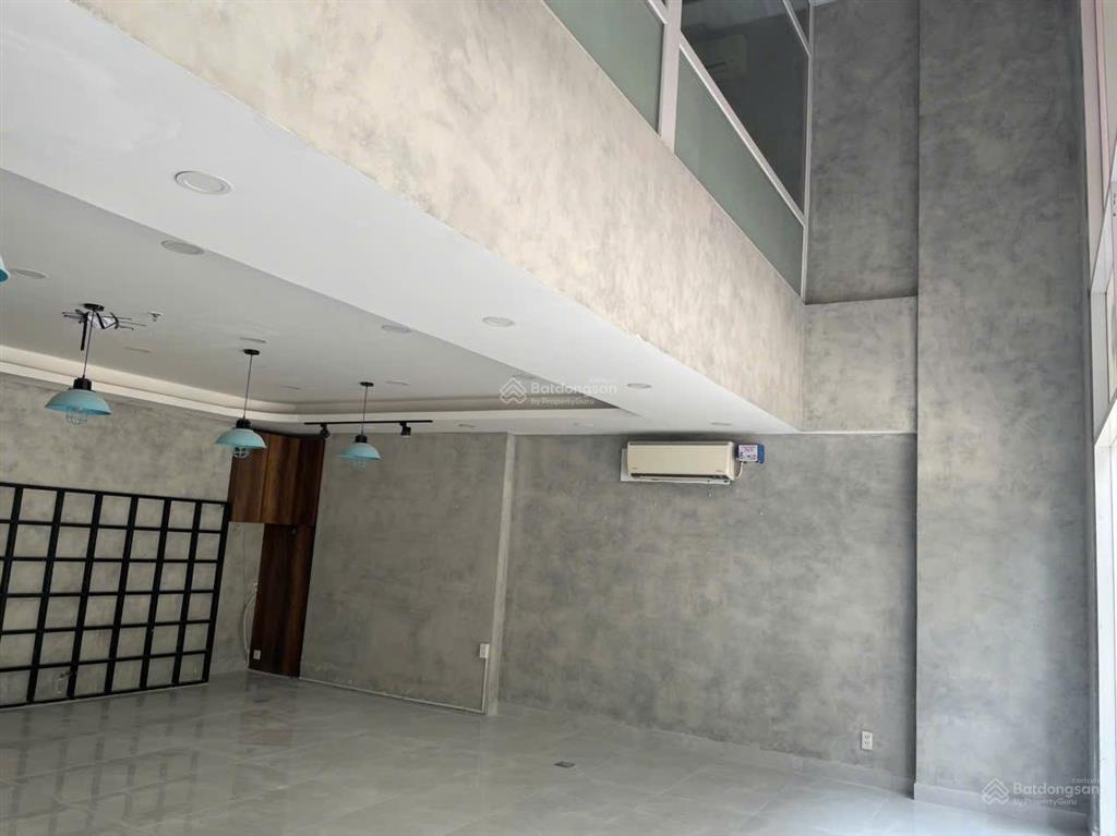 Chính chủ cho thuê shophouse sky center 5b phổ quang tân bình, dt 85m2  giá thuê 10tr/tháng