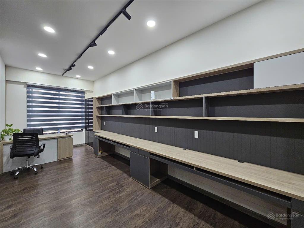 Chính chủ cho thuê căn officetel kingston residence phú nhuận, dt 40m2  giá thuê 10 triệu/tháng