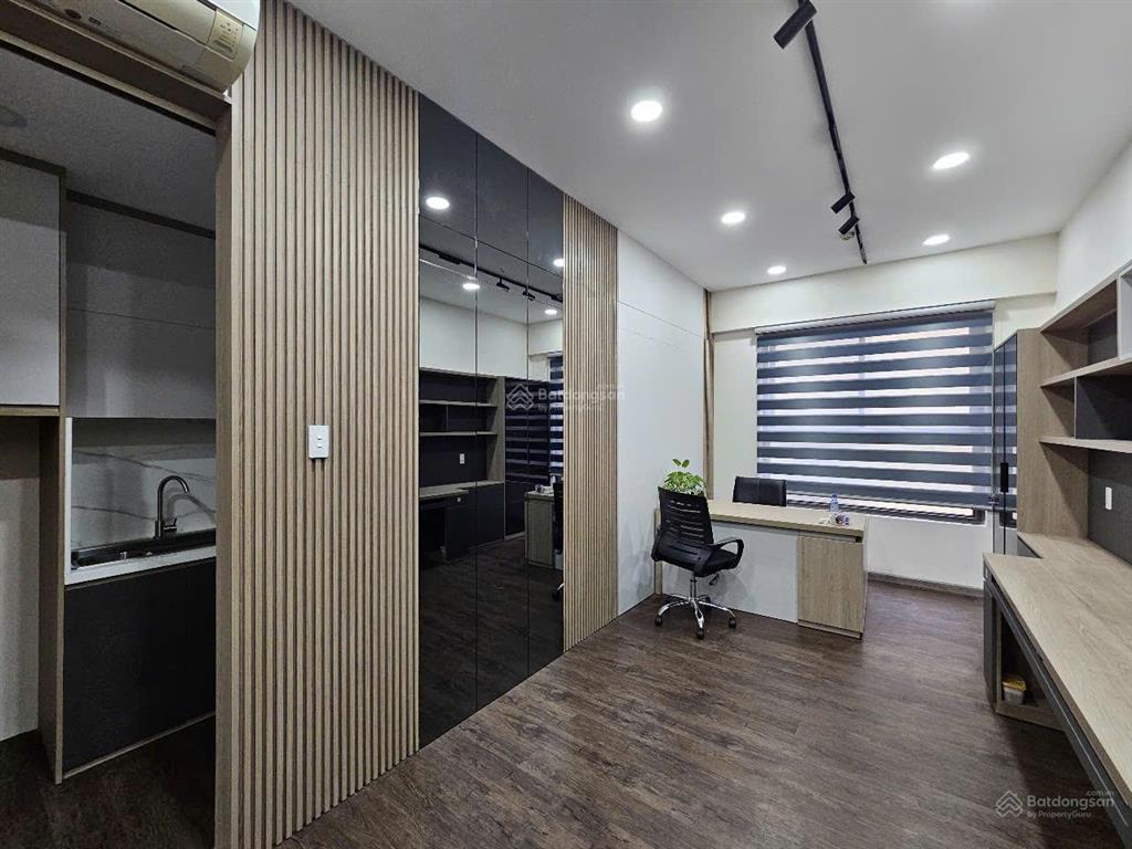 Chính chủ cho thuê căn officetel kingston residence phú nhuận, dt 40m2  giá thuê 10 triệu/tháng