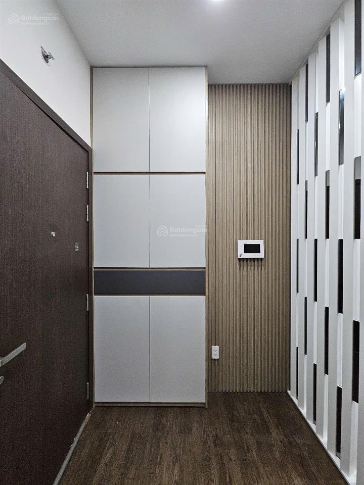 Chính chủ cho thuê căn officetel kingston residence phú nhuận, dt 40m2  giá thuê 10 triệu/tháng