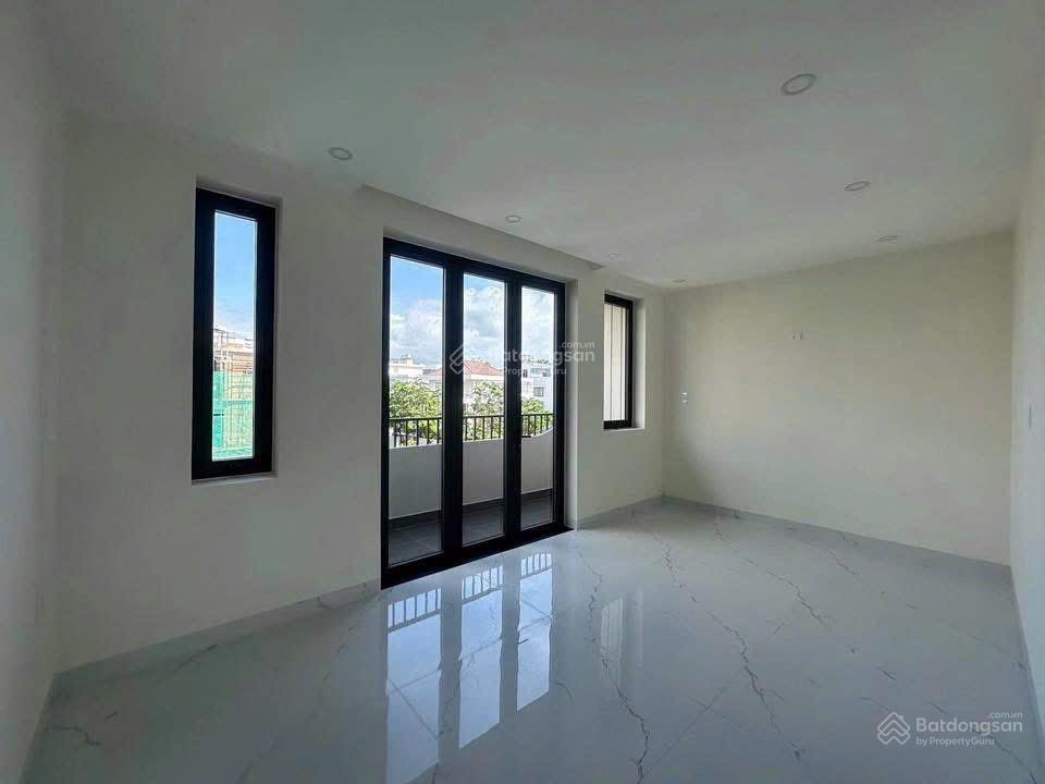 Bán căn nhà 3 tầng mới đẹp kdt vcn phước hải đường bùi phùng