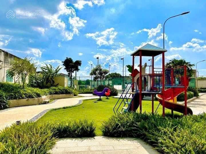 Bán căn hộ cc diện tích 68,5m, 2 phòng ngủ, khu trung tâm phường hiệp phú, quận 9 (cũ)