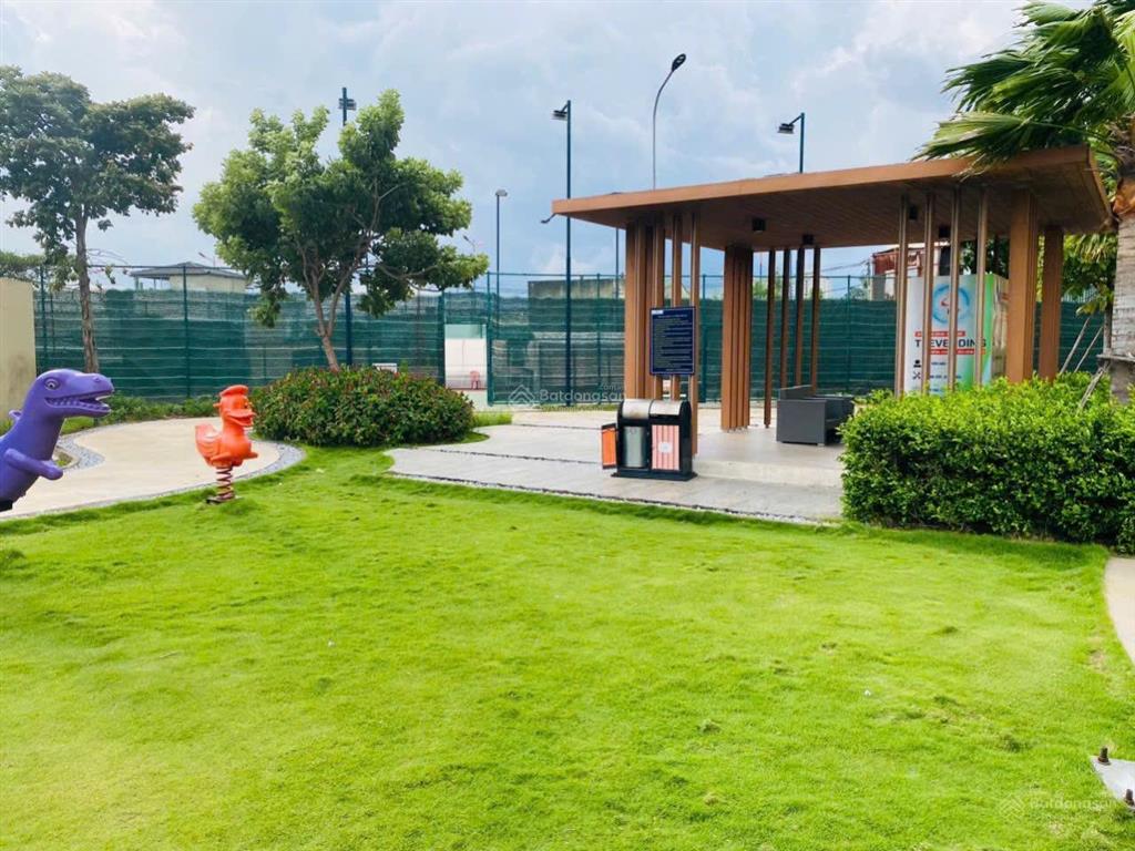 Bán căn hộ cc diện tích 68,5m, 2 phòng ngủ, khu trung tâm phường hiệp phú, quận 9 (cũ)