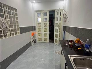 Nhà lô góc đường số 2 3 tầng giá chỉ 1.99 tỷ vị trí đẹp, gần phạm văn đồng công viên