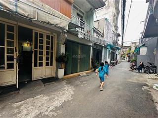 Nhà đẹp gò vấp hxh đỗ cửa giá tốt