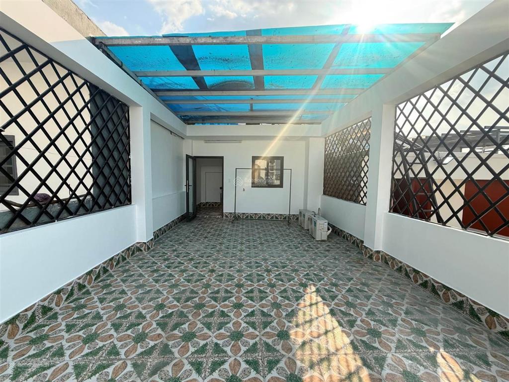 Dương quảng hàm nhà 5 tầng hẻm oto 7 chỗ ở ngay
