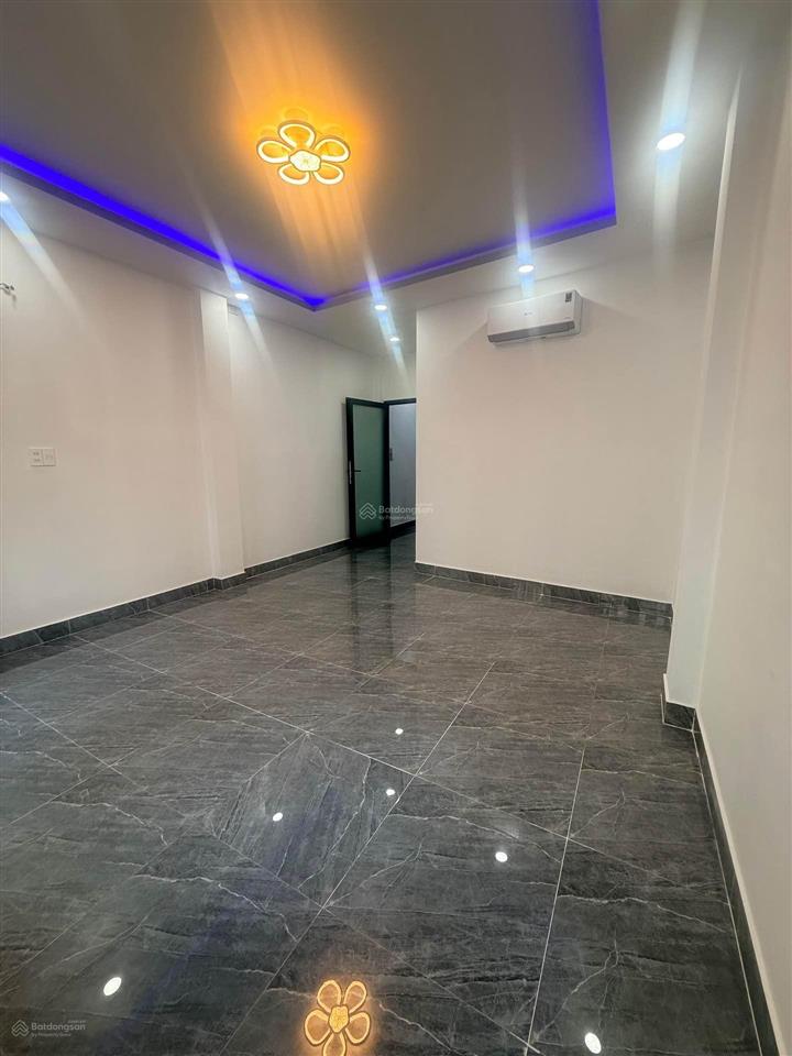 Nhà 5 tầng dương quảng hàm hẻm oto 7 chỗ đỗ cửa dt 4.3x10m công nhận 43.1m nhà mới ở ngay
