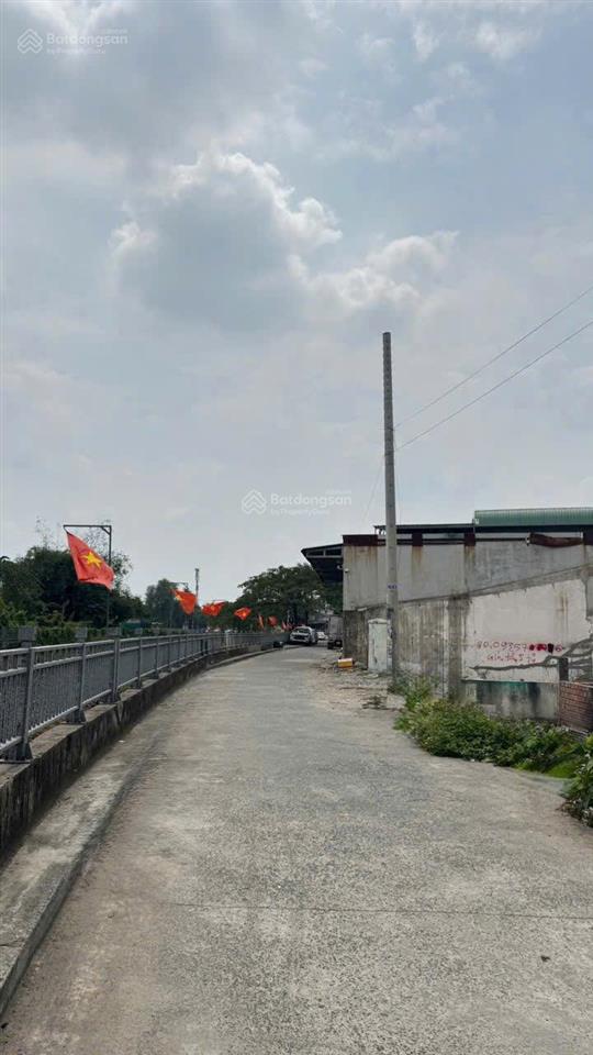 Bán đất tại đường an phú đông 09, giá 4,85 tỷ, dt 117m2, có 54m2 thổ.