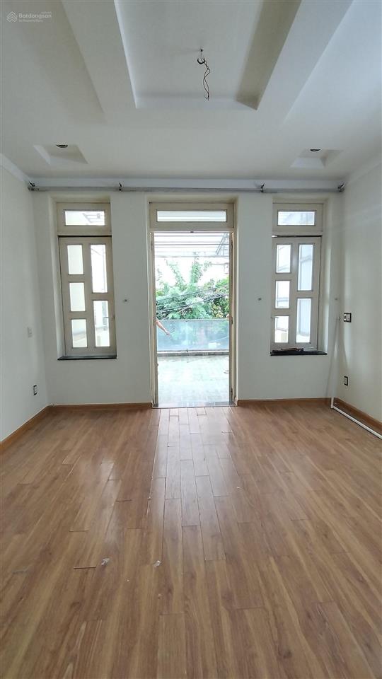 Nhà riêng 31/ phan huy ích, q. tân bình. chủ cần bán, còn thương lượng sâu