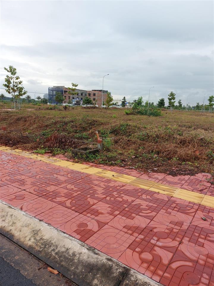 Tôi chính chủ cần bán lô đất kđt mega city 2, đường lớn trục chính, gần công viên , tttm,....