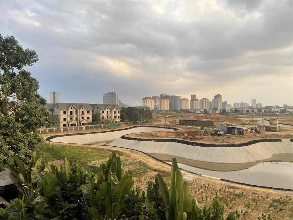 Bán biệt thự ciputra view công viên trước sau nhà ở sướng, view đẹp, thiết kế 4 tầng 1 hầm, giá rẻ