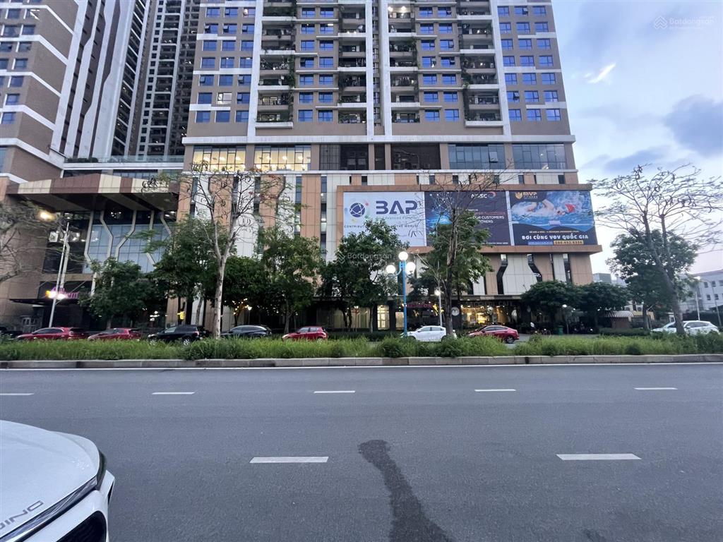 Bán căn góc shophouse starlake 2 mặt tiền, trục đường 40m nối từ võ chí công sang phạm văn đồng