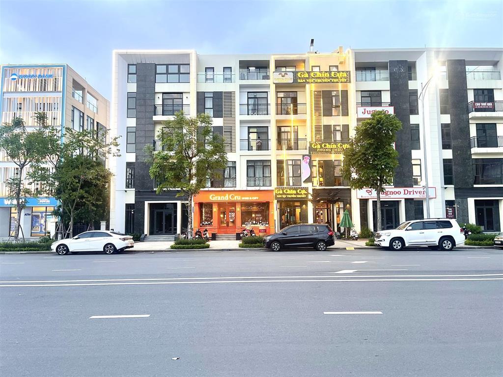 Bán căn góc shophouse starlake 2 mặt tiền, trục đường 40m nối từ võ chí công sang phạm văn đồng