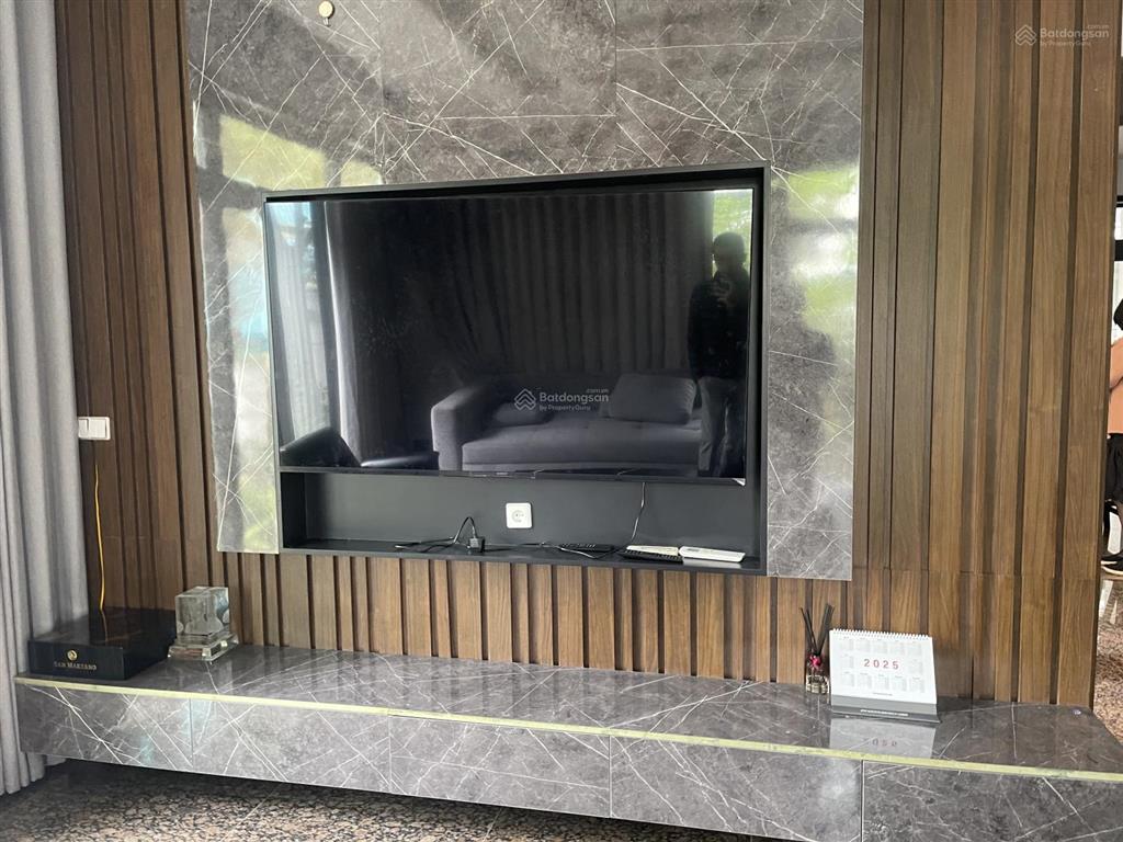 Bán biệt thự song lập starlake hướng nam, nhà thiết kế đẹp, sẵn nội thất mới, giá tốt, về ở ngay
