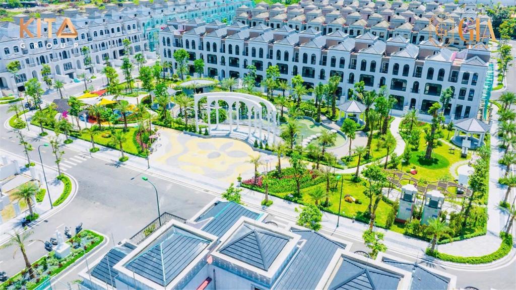 Bán biệt thự song lập ciputra thiết kế 4 tầng 1 hầm, mặt tiền 9m, hướng đông nam, view vườn hoa