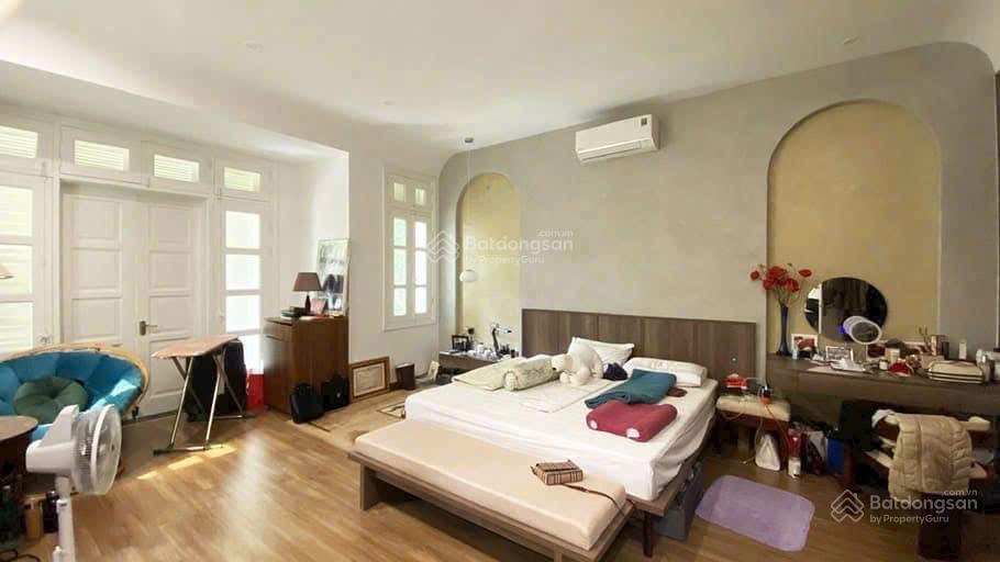 Bán nhà 2 mặt tiền đường, view hồ, 7 tầng thang máy, nội thất đầy đủ đang cho thuê căn hộ dịch vụ