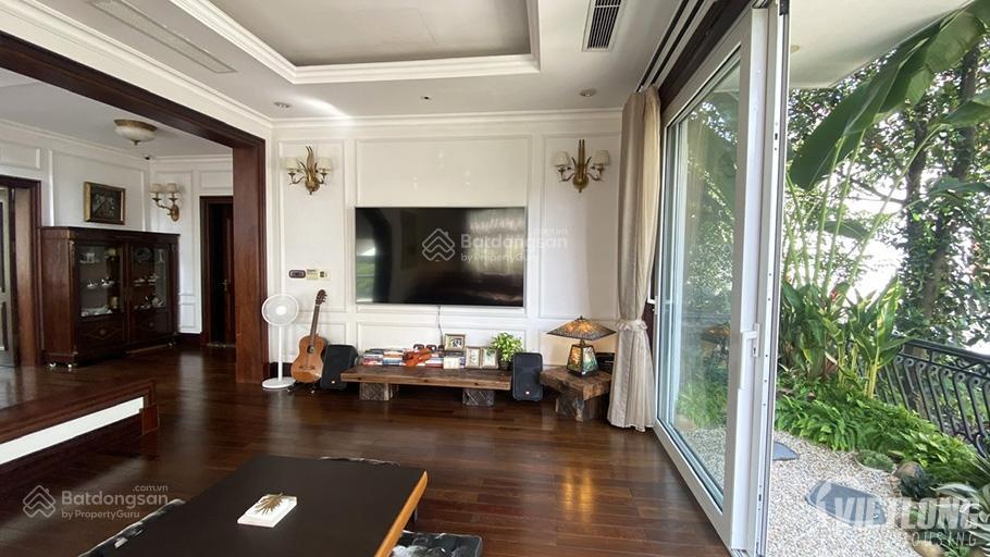 Bán biệt thự ciputra vị trí đẹp, full nội thất đẹp ở được ngay, đường rộng, không lỗi phong thủy gì