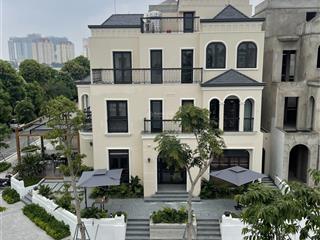 Bán nhà biệt thự ciputra, 4 tầng 1 hầm, mặt tiền rộng, kinh doanh tốt, nhà thô hoàn thiện mặt ngoài