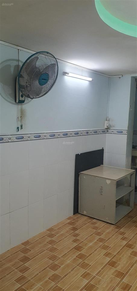 Còn 1 phòng máy lạnh 2,5 triệu/tháng sạch đẹp thoáng mát có camera an ninh