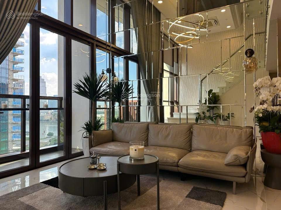 Hàng hiếm, bán căn lofthouse 160m2, 2 tầng, view quận 1 và sông sg. giá 51 tỷ  sẵn sổ