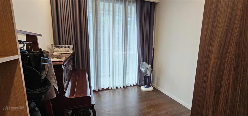 Hiếm  3pn 102m2, view landmark 81, giá bán 23 tỷ all in, xem nhà 24/7
