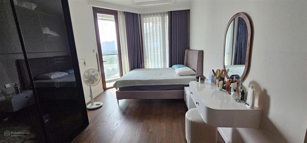 Hiếm  3pn 102m2, view landmark 81, giá bán 23 tỷ all in, xem nhà 24/7