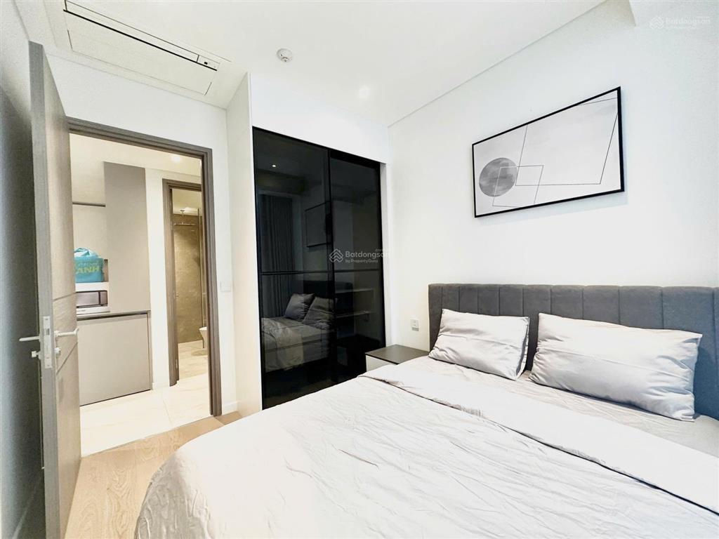 2pn 2wc 70m2 đã có sổ, sẵn hđ thuê giá cao, view cầu ba son đẹp lung linh.  0708 864 *** nghĩa