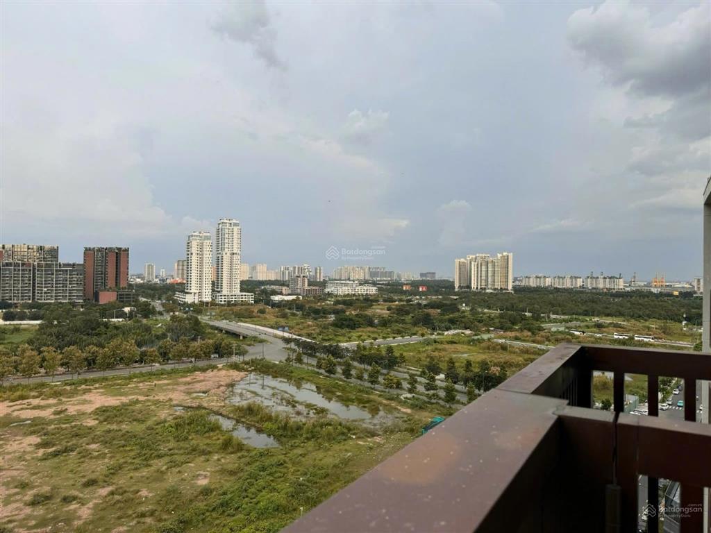 Duy nhất, cần bán căn lofthouse 70m2, xây thêm 50m2, view lm81, giá 27 tỷ, xem nhà 24/7.